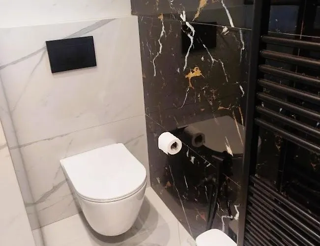 Frank And Jimmy Trikala (Thessaly)