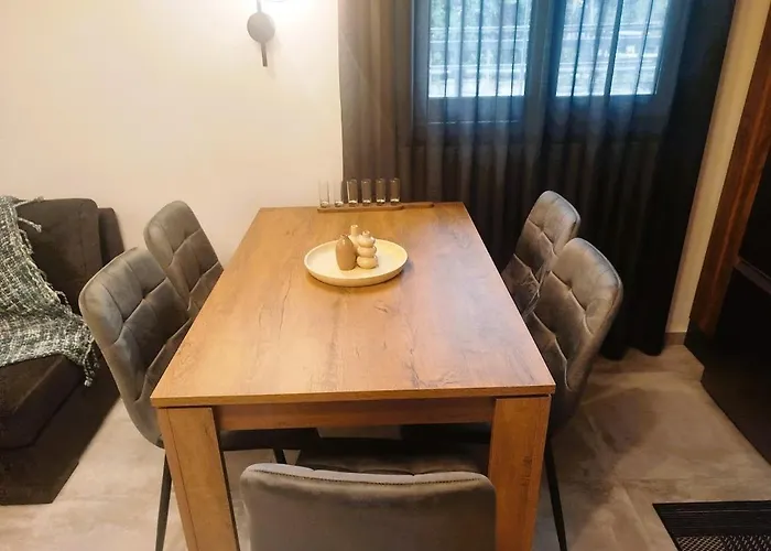 Frank And Jimmy * Trikala (Thessaly)